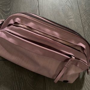 Lululemon don’t sweat it kit (makeup/travel bag)